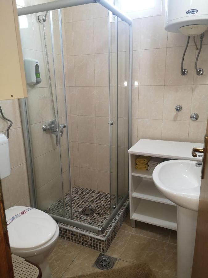Clock Tower Apartments بودغوريتْسا المظهر الخارجي الصورة