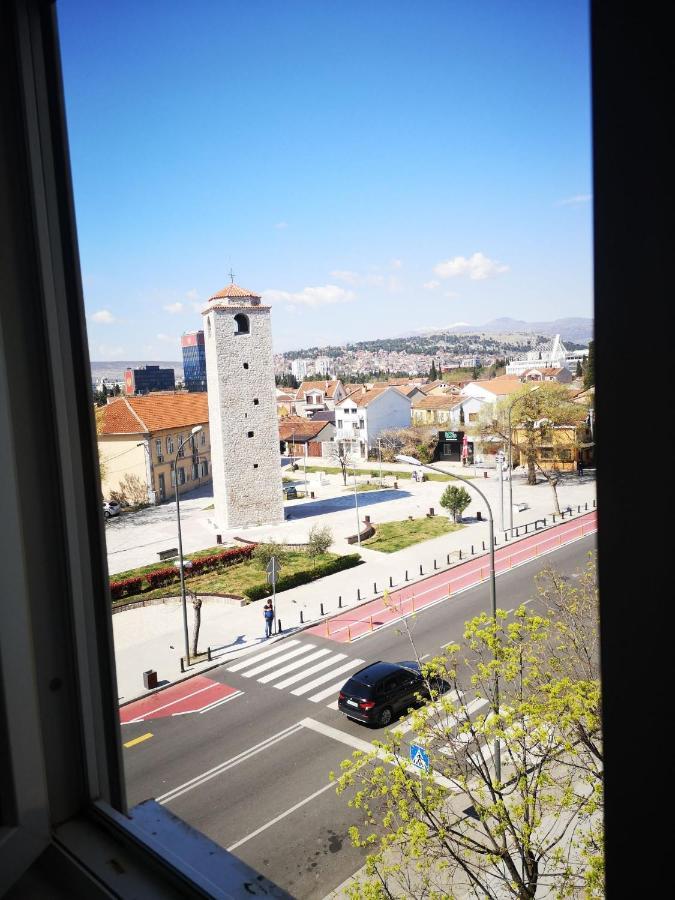 Clock Tower Apartments بودغوريتْسا المظهر الخارجي الصورة